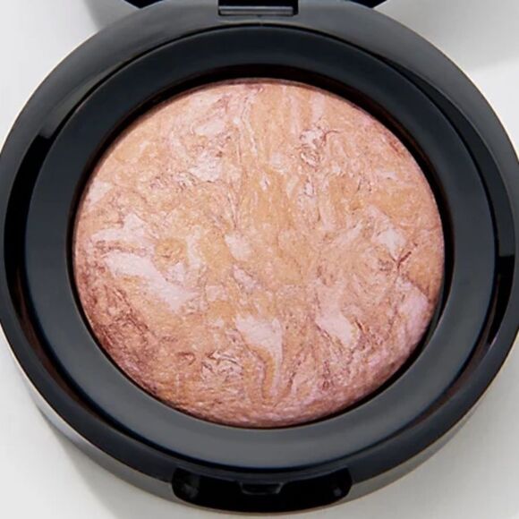 Laura Geller Baked Blush-n- Brighten - Picture 2 of 6